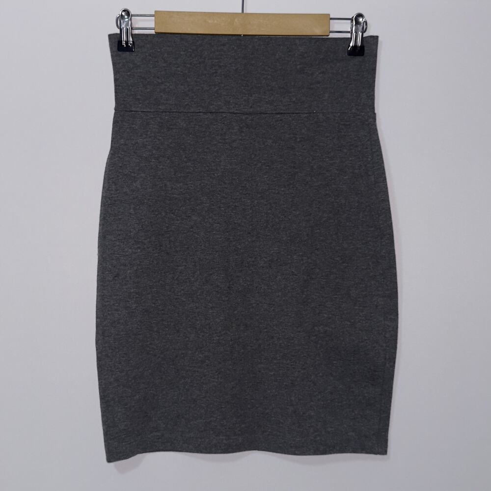 Forever 21 gray skirt women’s size medium